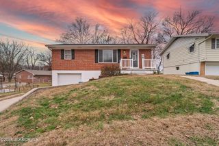 1422 WILLCOXON DRIVE, Jefferson City, MO 65101