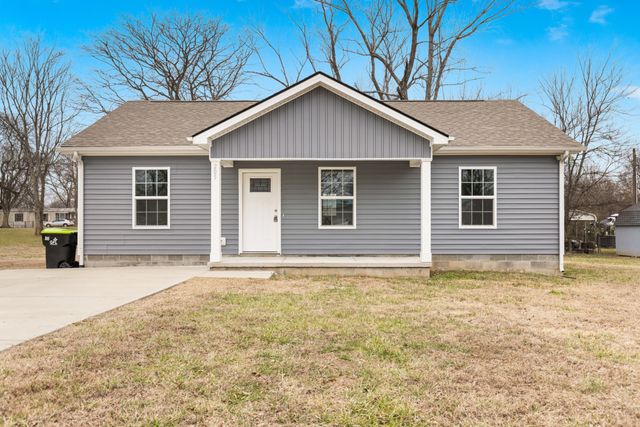 205 Oklahoma Ave, Oak Grove, KY 42262