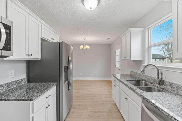 205 Oklahoma Ave, Oak Grove, KY 42262