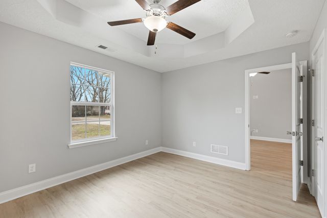 205 Oklahoma Ave, Oak Grove, KY 42262