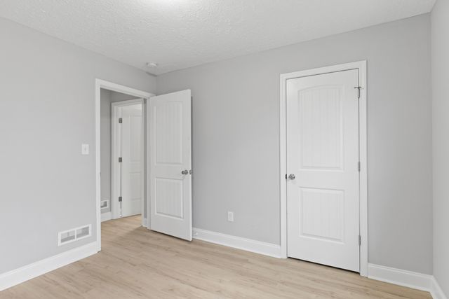 205 Oklahoma Ave, Oak Grove, KY 42262