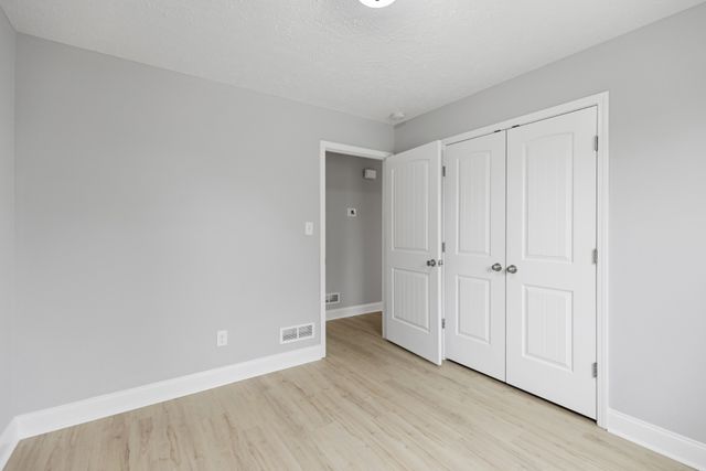 205 Oklahoma Ave, Oak Grove, KY 42262