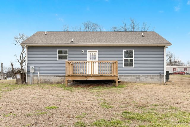 205 Oklahoma Ave, Oak Grove, KY 42262