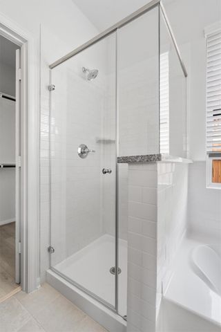 315 Diamondleaf DR, Buda, TX 78610