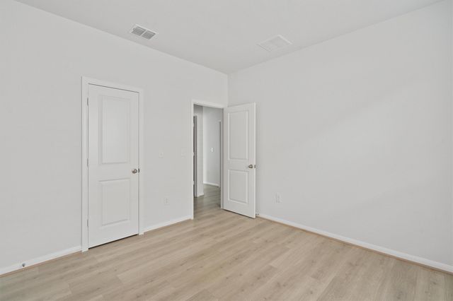 315 Diamondleaf DR, Buda, TX 78610