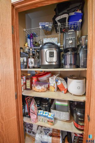 7805 W 44th St Street, Sioux Falls, SD 57106