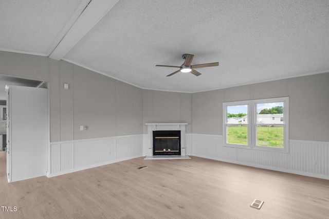 89 Winding Lane, La Grange, NC 28551