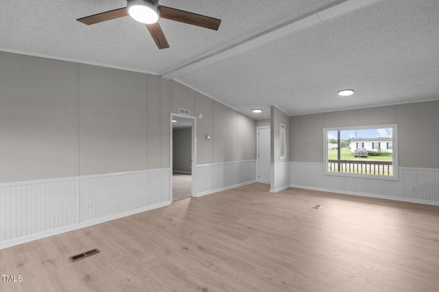 89 Winding Lane, La Grange, NC 28551