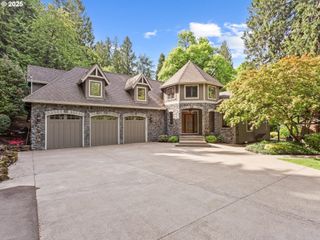 4207 Se ALDERCREST Rd, Milwaukie, OR 97222