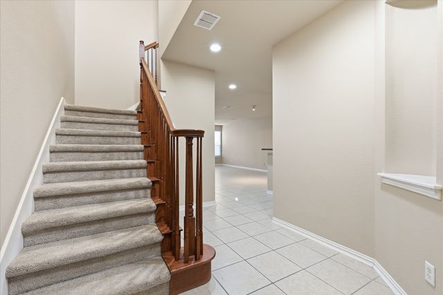 1725 Brookview Drive, Carrollton, TX 75007