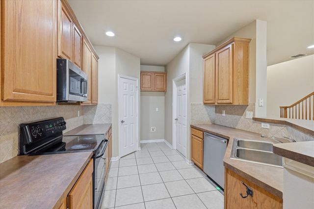 1725 Brookview Drive, Carrollton, TX 75007