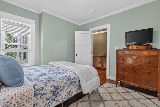 9 S Munroe Terr 9, Boston, MA 02122