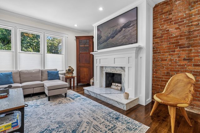 9 S Munroe Terr 9, Boston, MA 02122