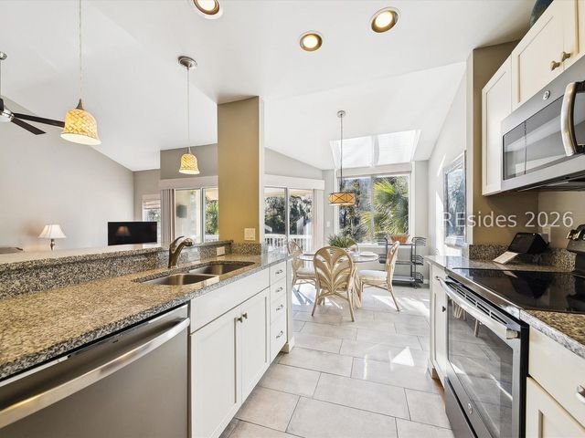 75 Ocean Ln Apt 705, Hilton Head Island, SC 29928