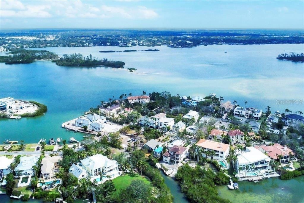 4114 ROBERTS POINT CIRCLE, Sarasota, FL 34242