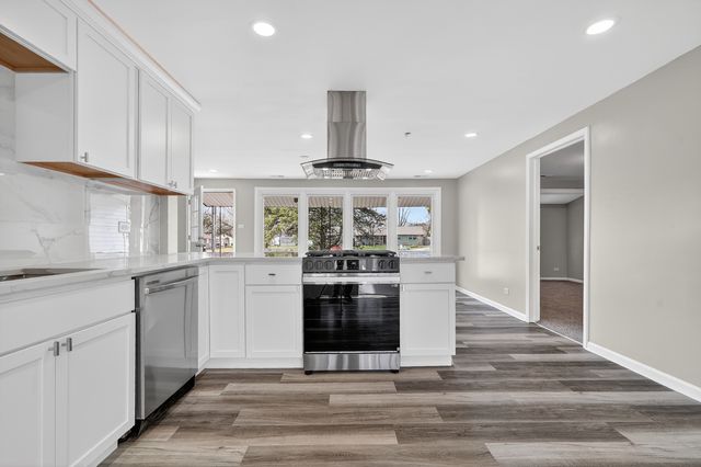 17829 Baker Court, Country Club Hills, IL 60478