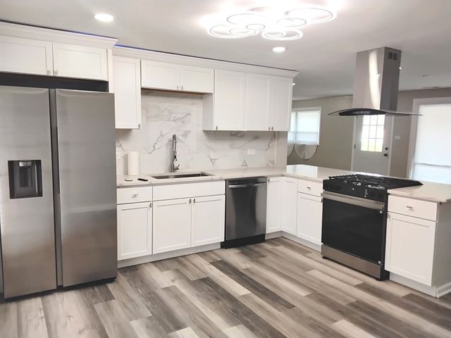 17829 Baker Court, Country Club Hills, IL 60478