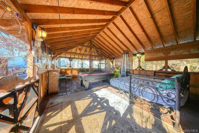 6 Medallion Road, Kiamesha Lake, NY 12751