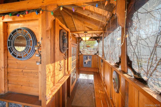 6 Medallion Road, Kiamesha Lake, NY 12751