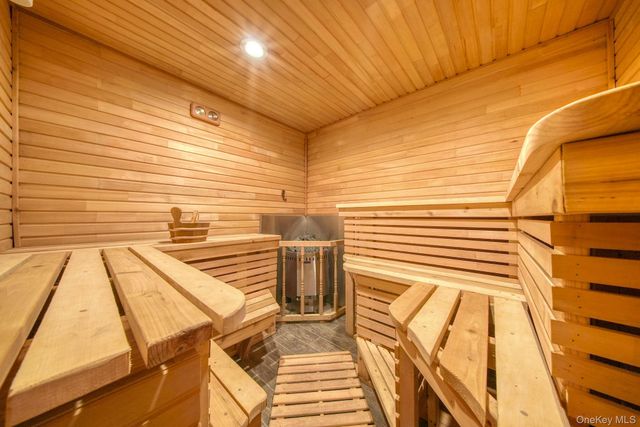 6 Medallion Road, Kiamesha Lake, NY 12751