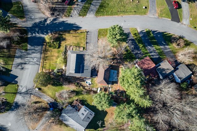 6 Medallion Road, Kiamesha Lake, NY 12751