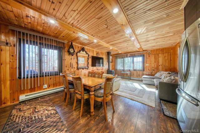 6 Medallion Road, Kiamesha Lake, NY 12751