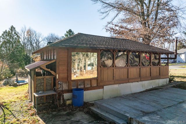 6 Medallion Road, Kiamesha Lake, NY 12751