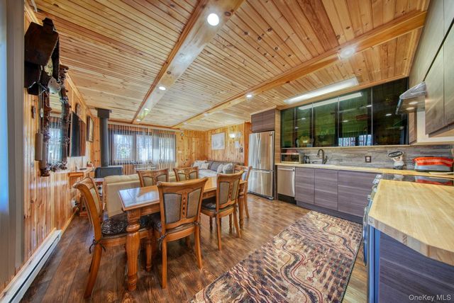 6 Medallion Road, Kiamesha Lake, NY 12751