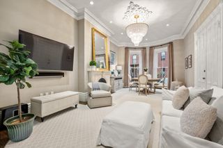 93 Pembroke St 1, Boston, MA 02118
