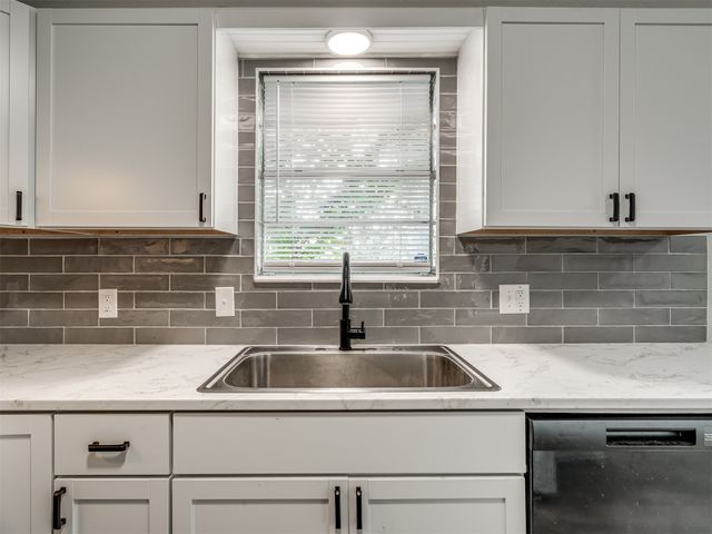 5617 S 88th East Avenue, Tulsa, OK 74145
