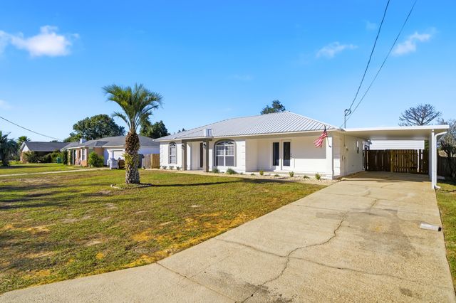 4360 Marilyn Court, Gulf Breeze, FL 32563