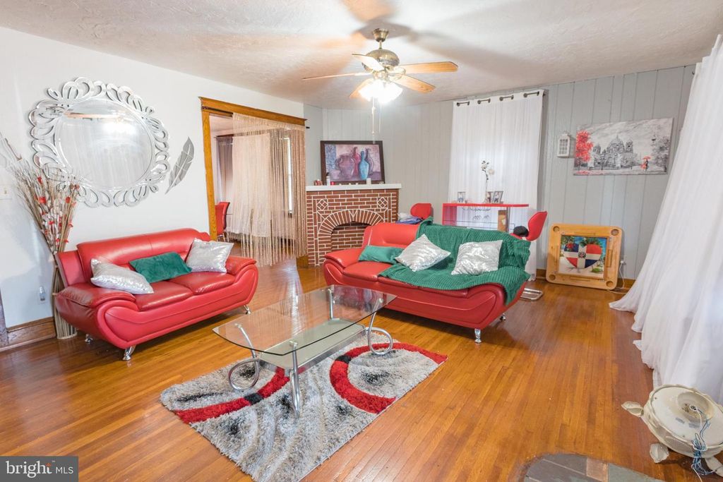 1020 MEADE ST, Reading, PA 19611