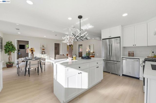 137 137 Tamarack Dr, Union City, CA 94587