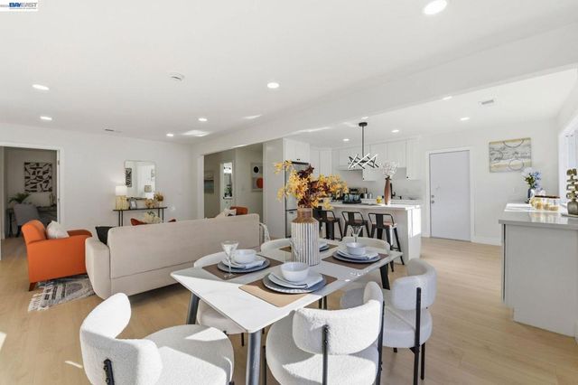 137 137 Tamarack Dr, Union City, CA 94587