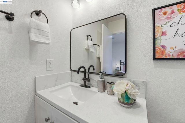 137 137 Tamarack Dr, Union City, CA 94587