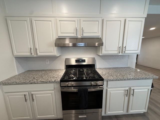 2190 W Euclid Ave, Stockton, CA 95204