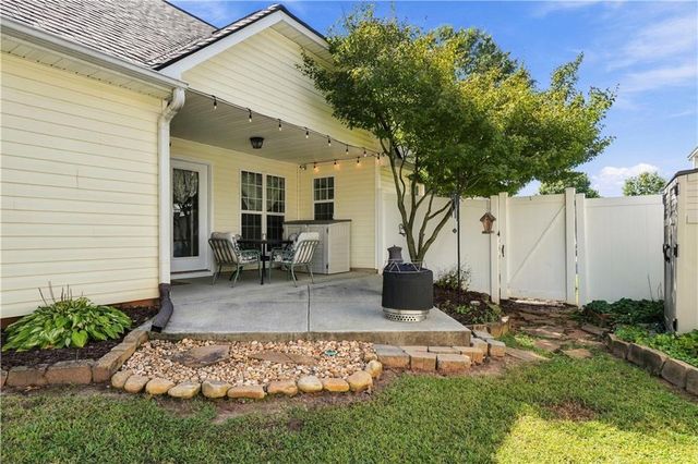 2550 Cottage View Way, Cumming, GA 30040