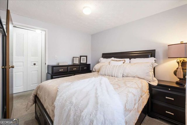 10455 Worthington Hills Manor, Roswell, GA 30076