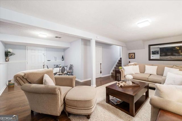 10455 Worthington Hills Manor, Roswell, GA 30076