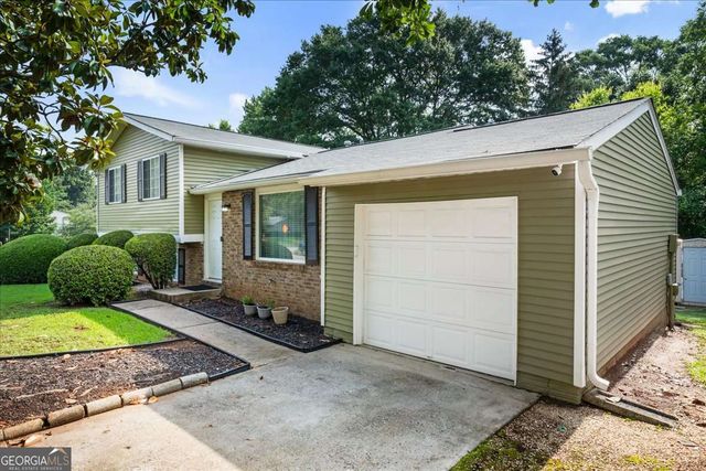10455 Worthington Hills Manor, Roswell, GA 30076