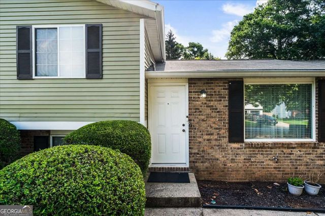 10455 Worthington Hills Manor, Roswell, GA 30076