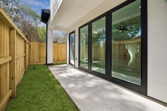 4710 Sharon Street, Houston, TX 77020