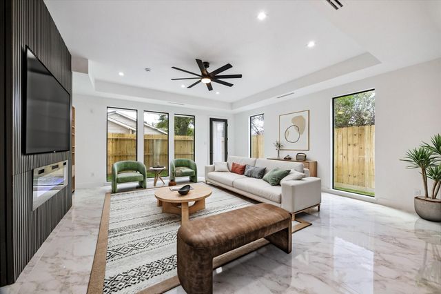 4710 Sharon Street, Houston, TX 77020