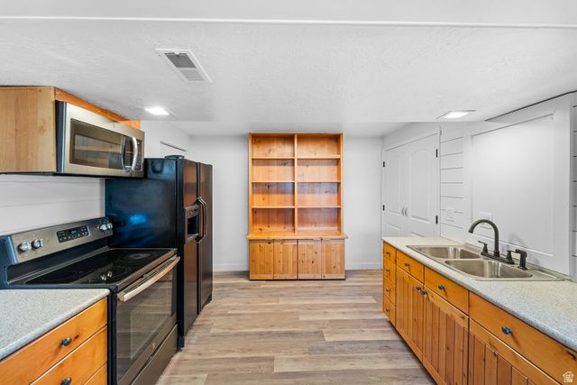 7057 W CIMMARRON DR, West Valley City, UT 84128