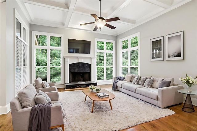 107 Blazing Ridge Way, Acworth, GA 30101