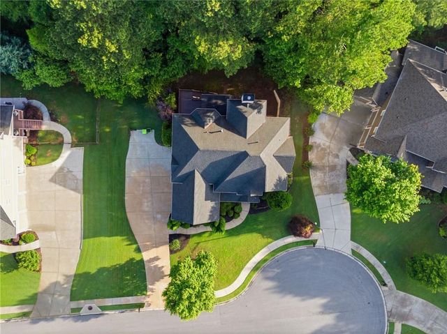 107 Blazing Ridge Way, Acworth, GA 30101