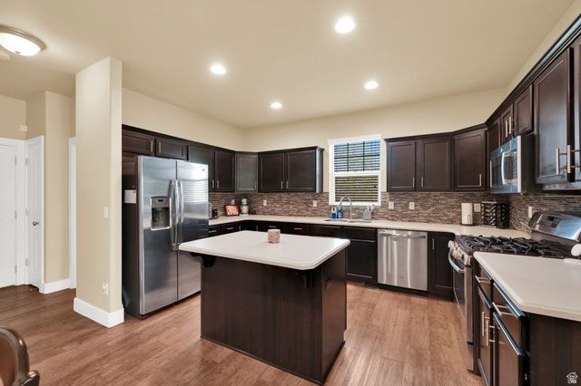 1841 W VIEW POINT DR, Woods Cross, UT 84087