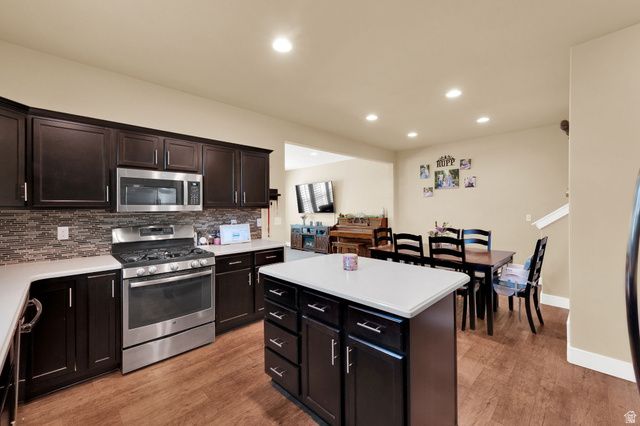 1841 W VIEW POINT DR, Woods Cross, UT 84087