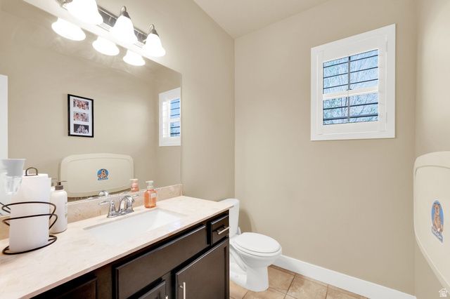1841 W VIEW POINT DR, Woods Cross, UT 84087