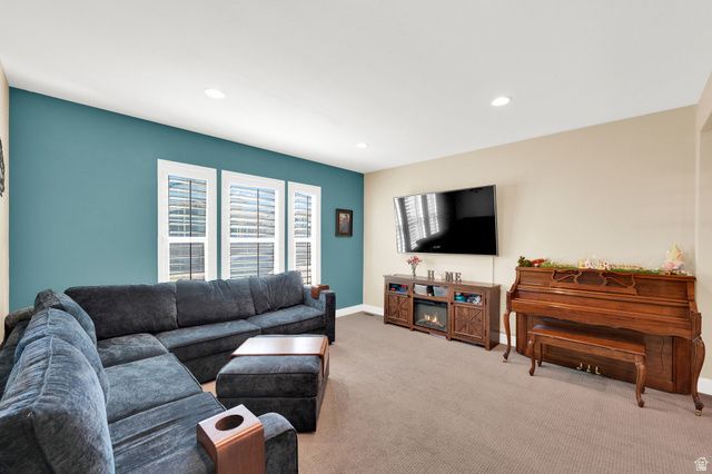 1841 W VIEW POINT DR, Woods Cross, UT 84087